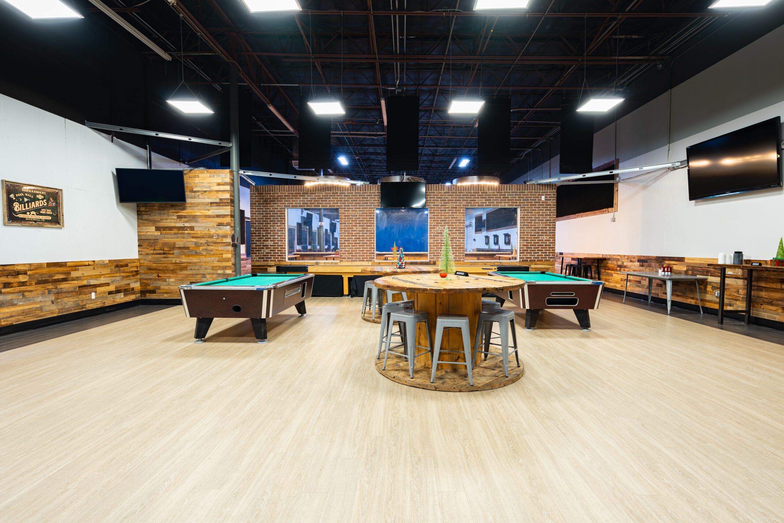 Shenaniganz' Free Quince Giveaway Billards!